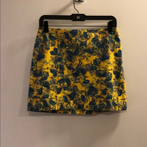 Club Monaco mini skirt - Picture 1 of 3